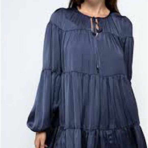 NWT & Merci Slate Blue Long Sleeve Tiered Baby Doll Dress Sz M - Picture 4 of 9